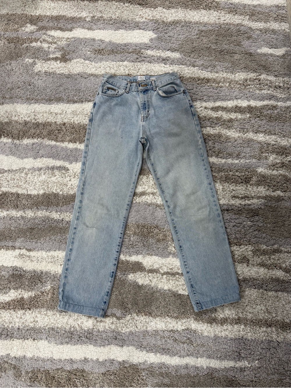 Light Wash Straight Leg Jeans